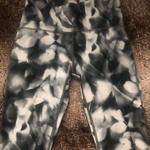 Semi new lulu legging